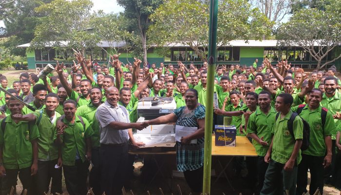 A1 Links Donate to Laloki Sec. Central Province